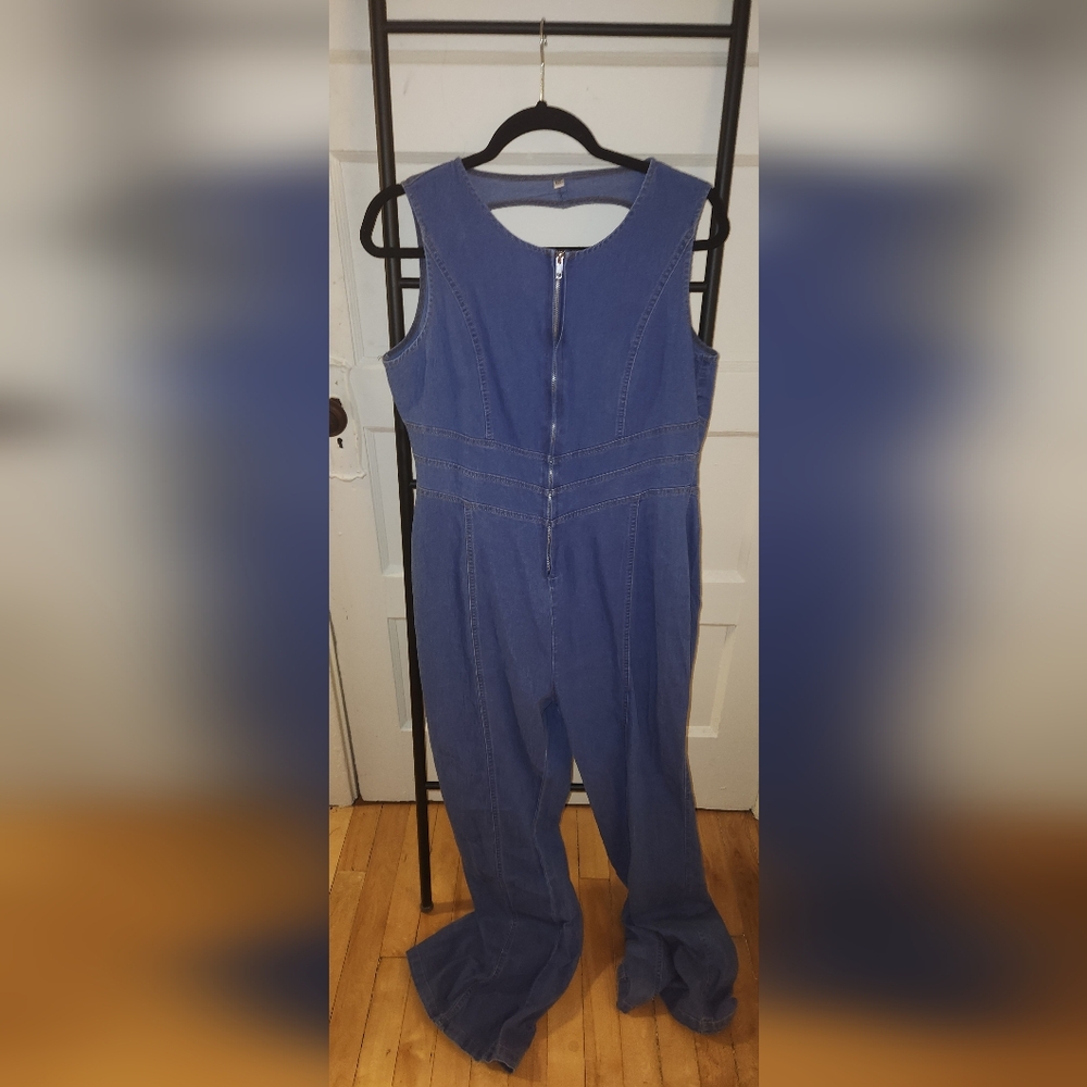 Fake denim jumpsuit with keyhole detail